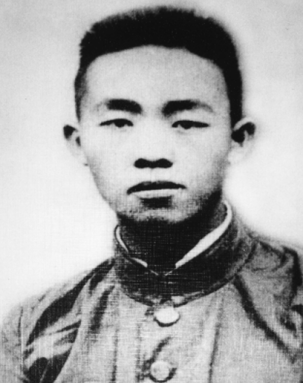 因山东省委委员王复元叛变投敌,1929年1月,邓恩铭在济南不幸被捕.