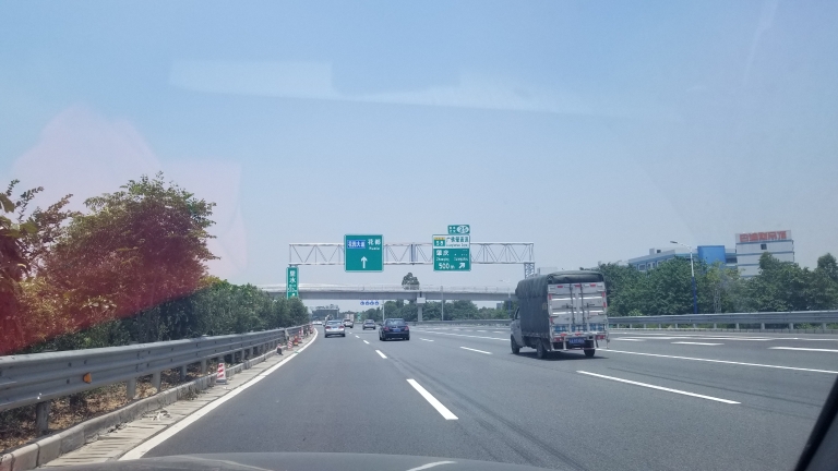 五一假期佛山市管五条高速车流或增加,这些路段或现"长龙"