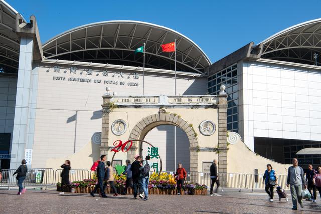 澳门关闸-新华社