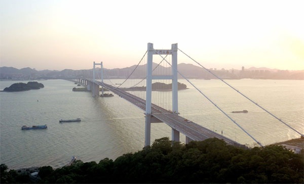 Traffic Resumes Safely On Pearl River Delta Bridge