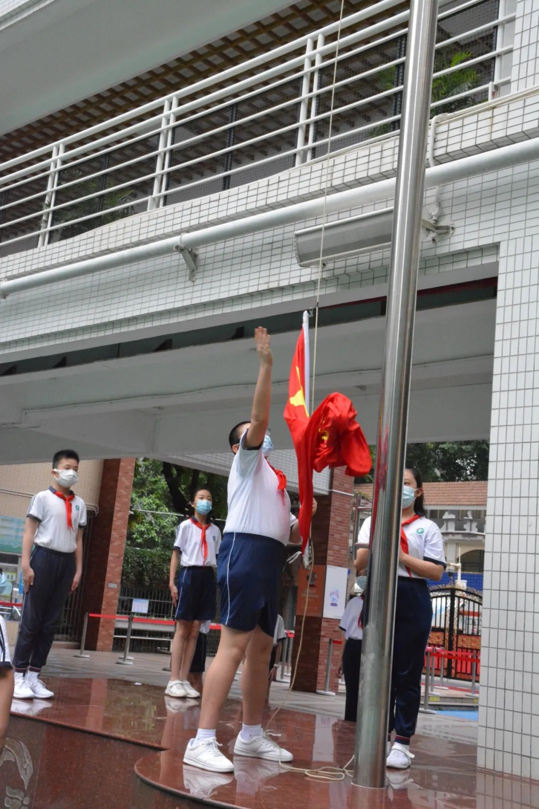 疫散花开,逐梦起航!昌岗东路小学四至六年级返校啦!