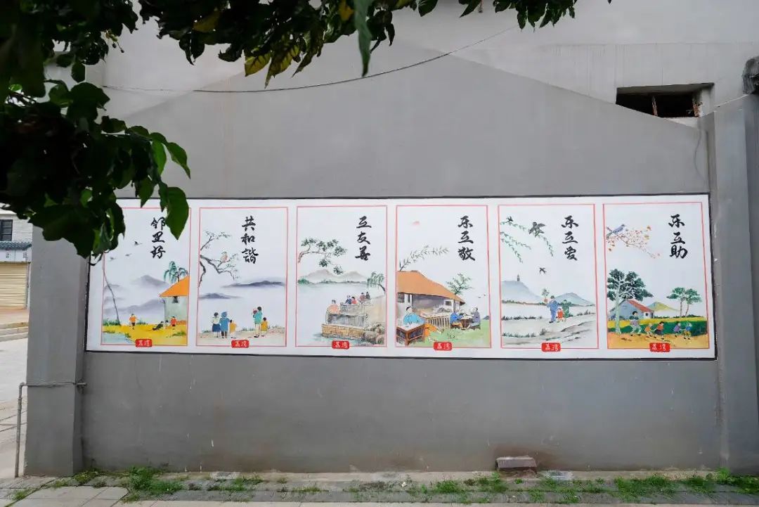 邻里花园建设,共增设社会主义核心价值观景观墙1处,通过铁艺,墙绘及