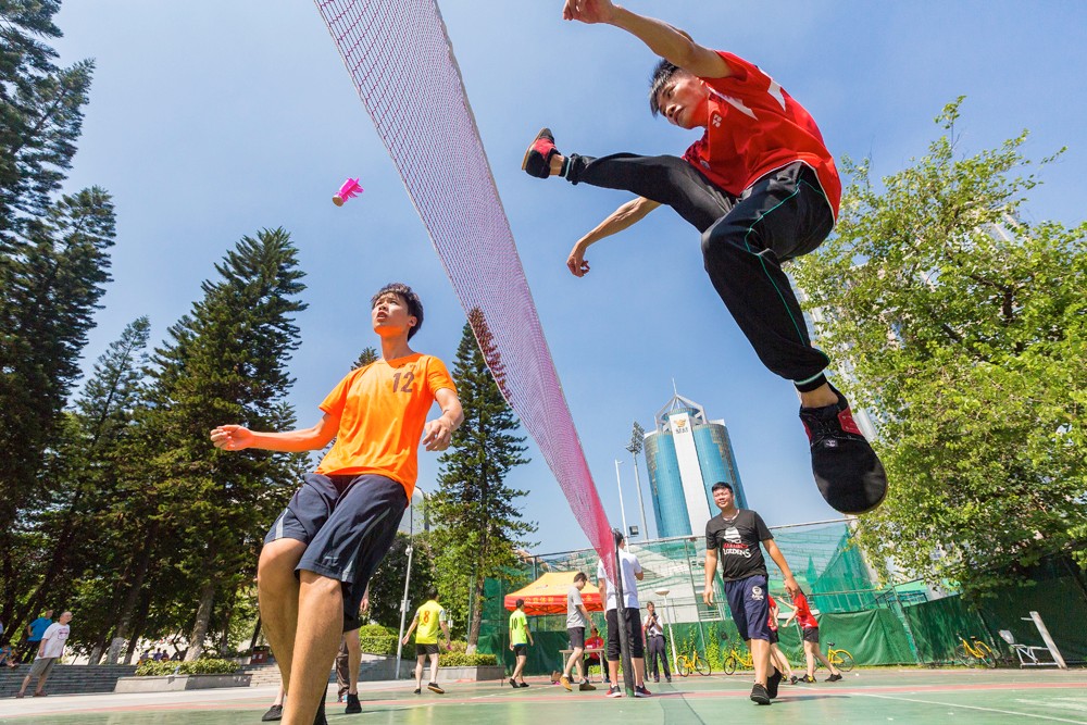 青春毽球. (摄影:唐谭敏)