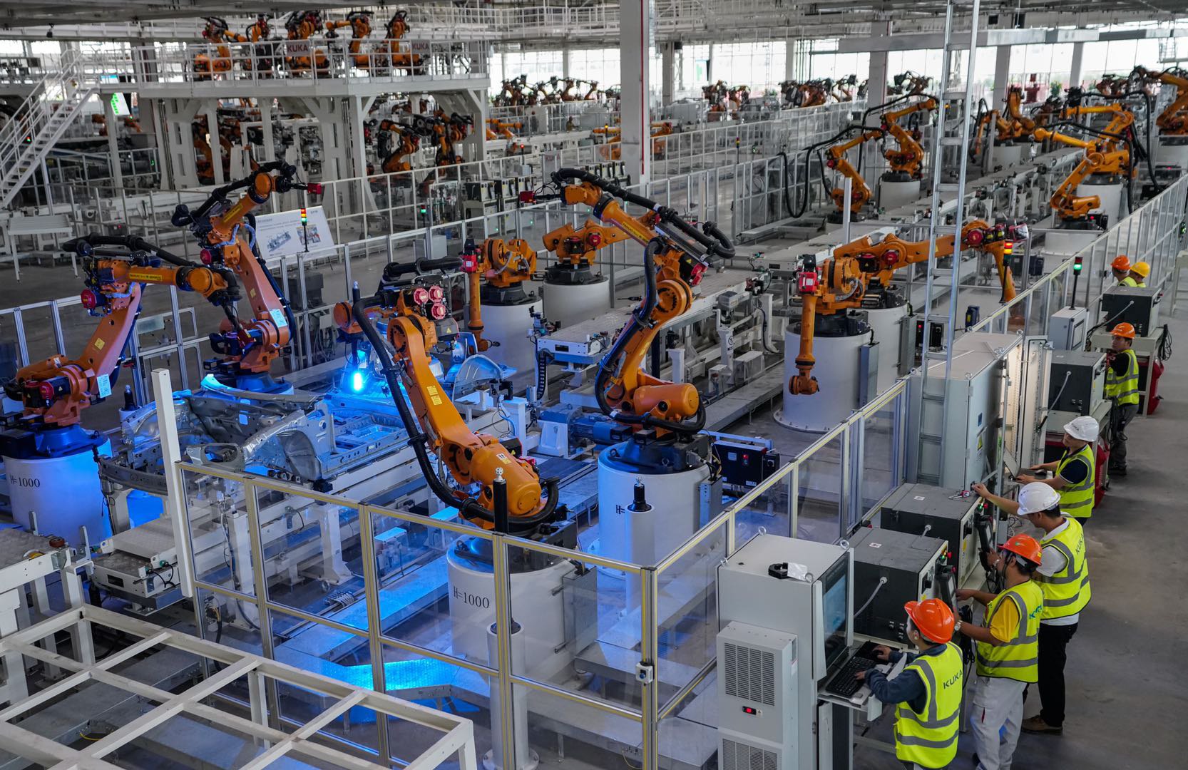 秀出"黑科技"!恒大汽车基地惊艳亮相