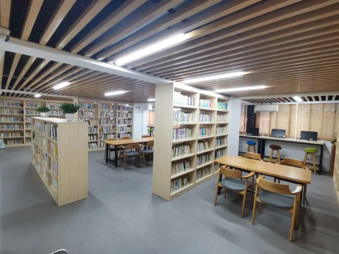 广州图书馆新馆_中国科技馆新馆和旧馆哪个好玩_北京师范大学图书馆旧馆和新馆是连通的吗?