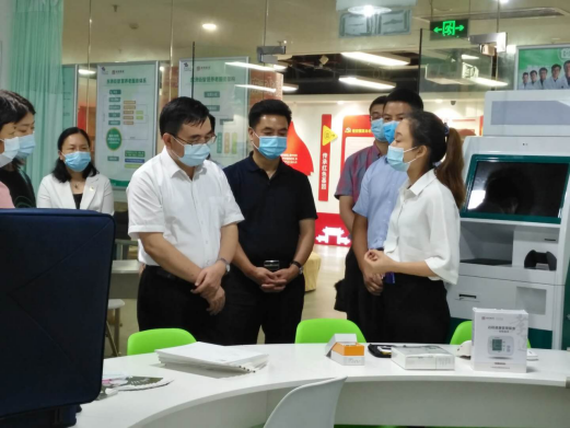 9-28 东漖街:新华社采访参观东漖街民生服务项目工程——羊城家政基层服务站812