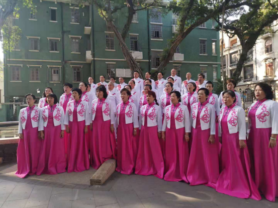 区委老干部局:离退休考党员参观党群服务中心 高唱爱国主旋律 增强组织凝聚力262