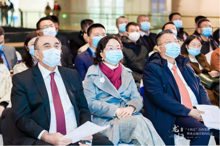 11家龙头企业落户龙归,总投资额近30亿970