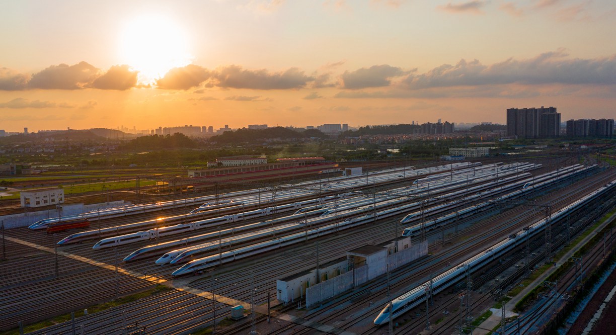 力保春运523组广铁动车组深度体检