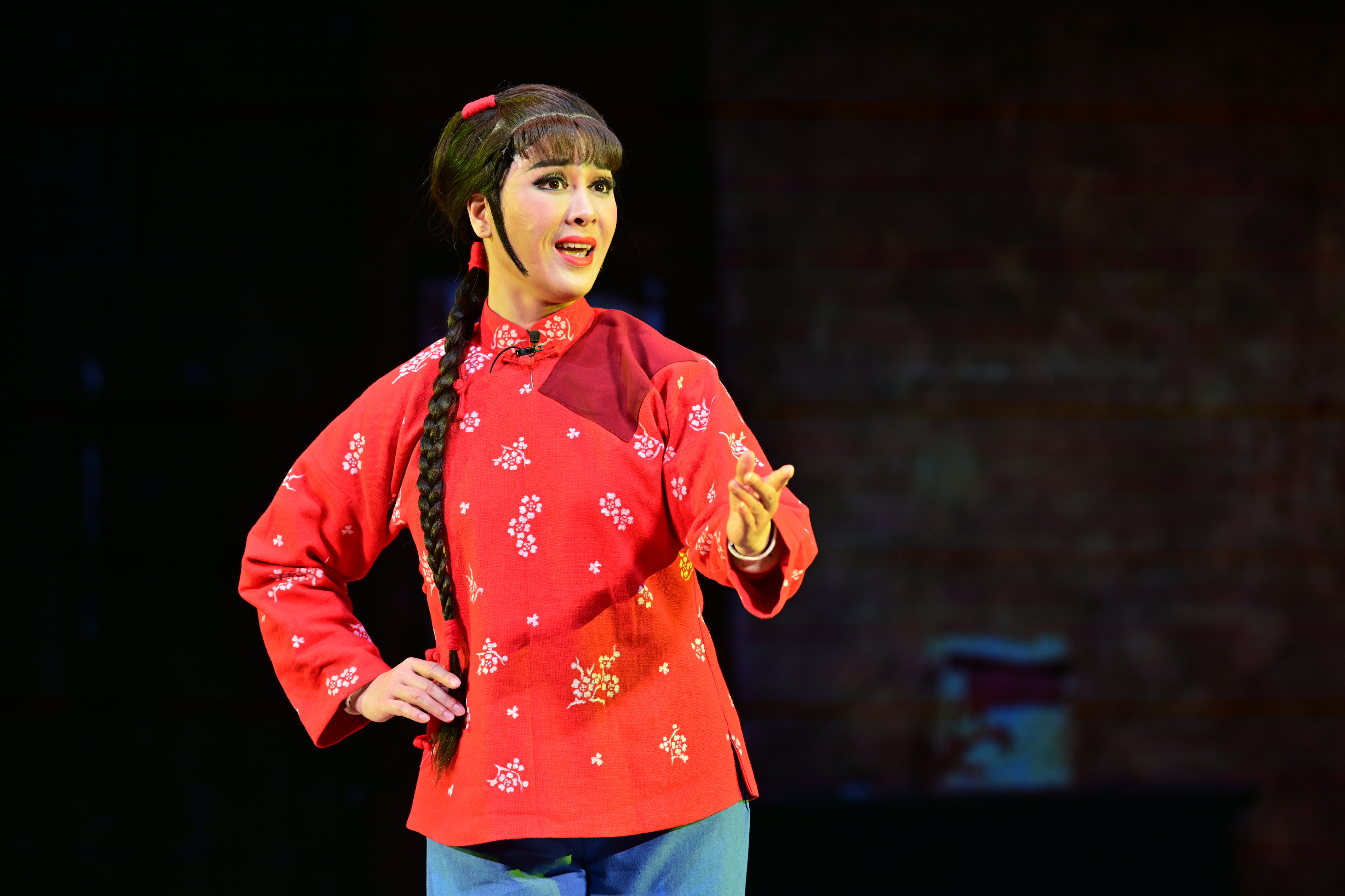 难得一见全女班粤剧女精英歌颂巾帼英雄