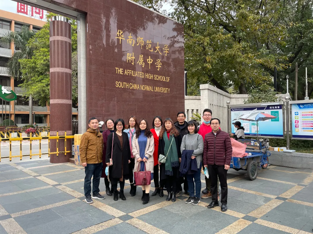 1617695780569040043.png blob.png