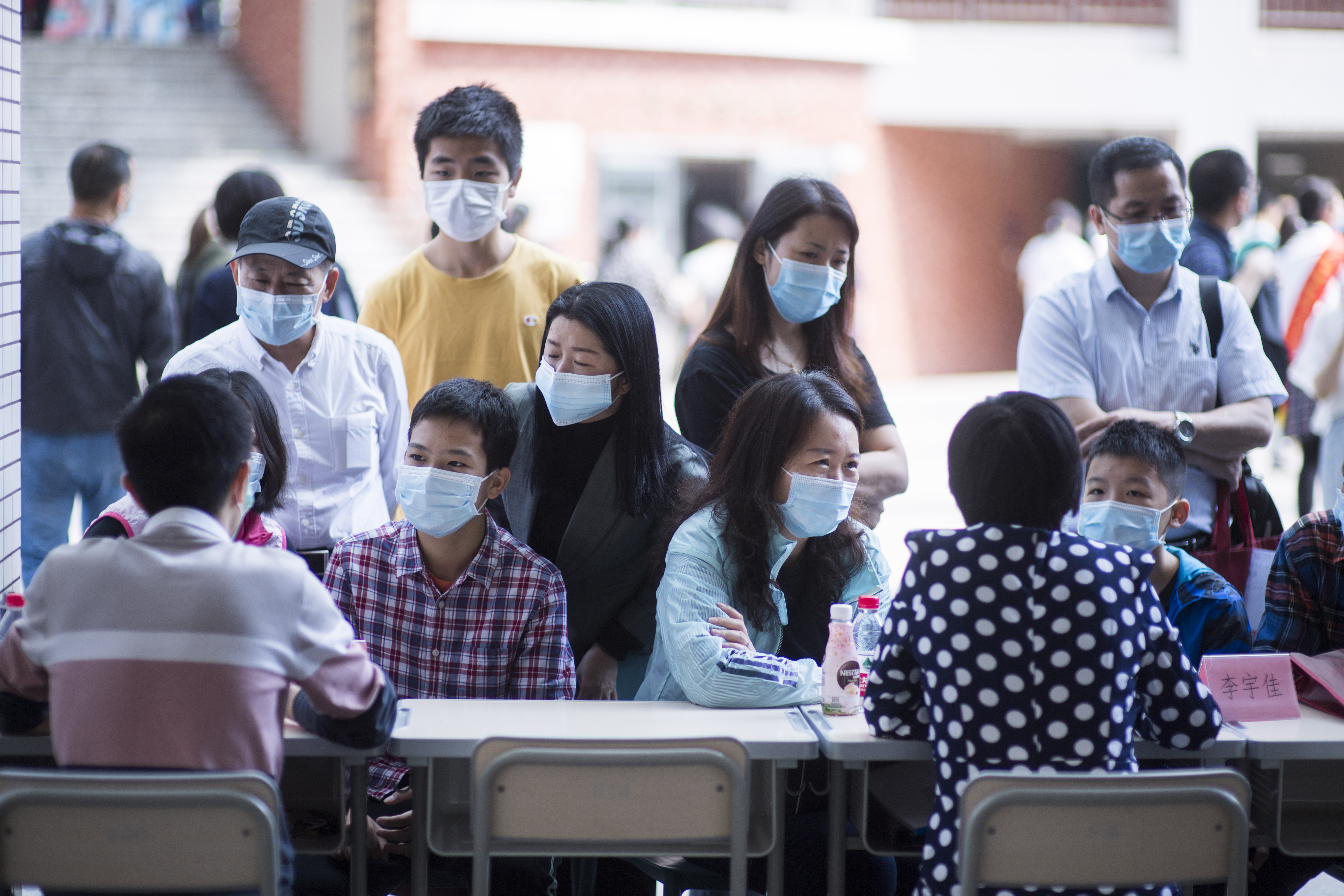 2、省实高中招生咨询开放日现场。信息时报记者 陆明杰 摄