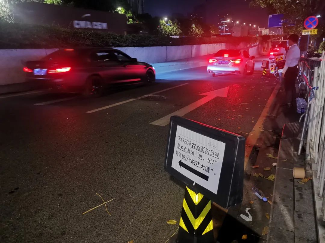 天德广场车辆噪音扰民?我们凌晨来到现场