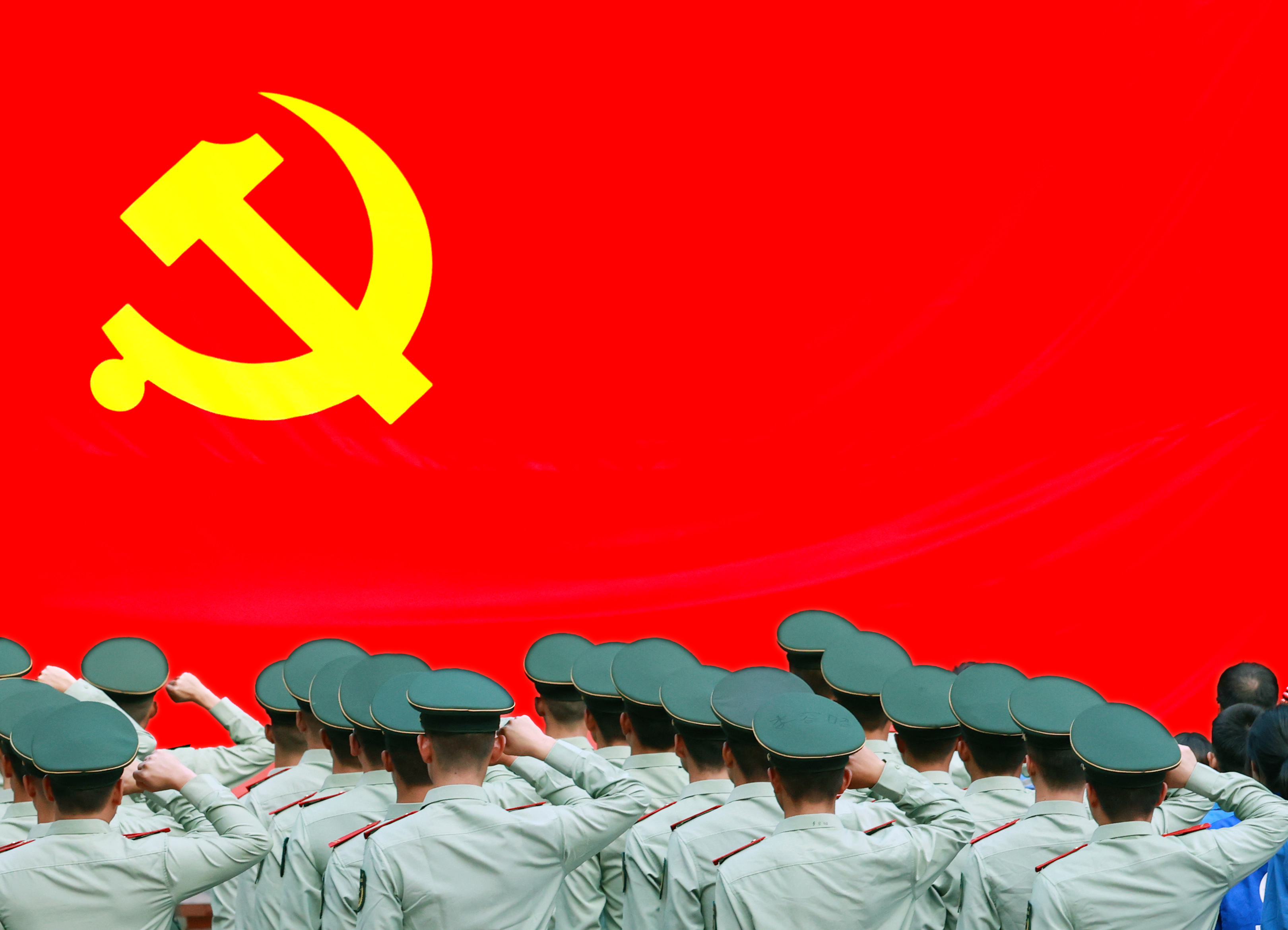 参观部队荣誉室,听子弟兵上党课……深圳军地党员巧妙融合学史增信