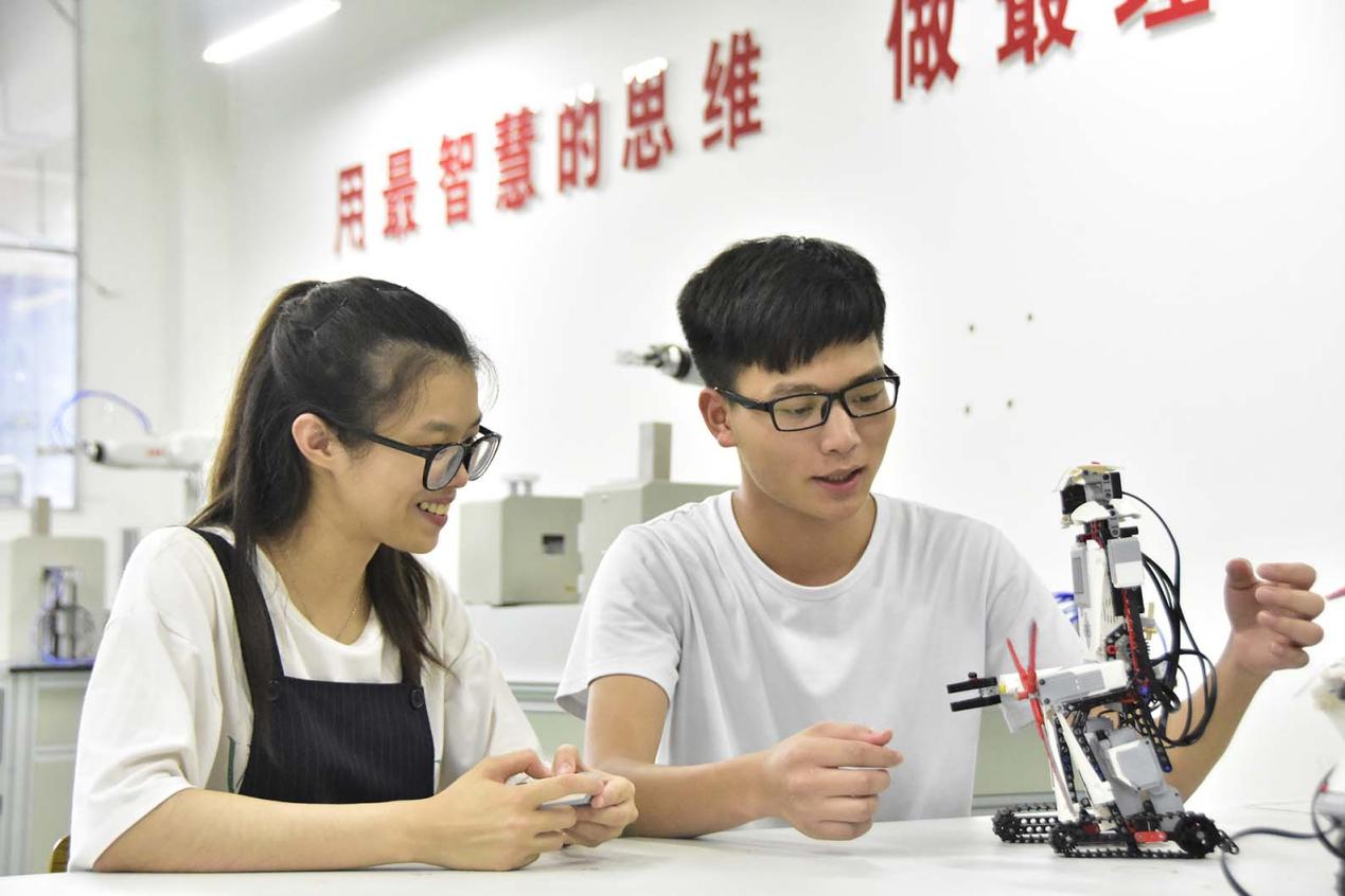 4.29 广州南洋理工职业学院“双身份”育人模式 图片2