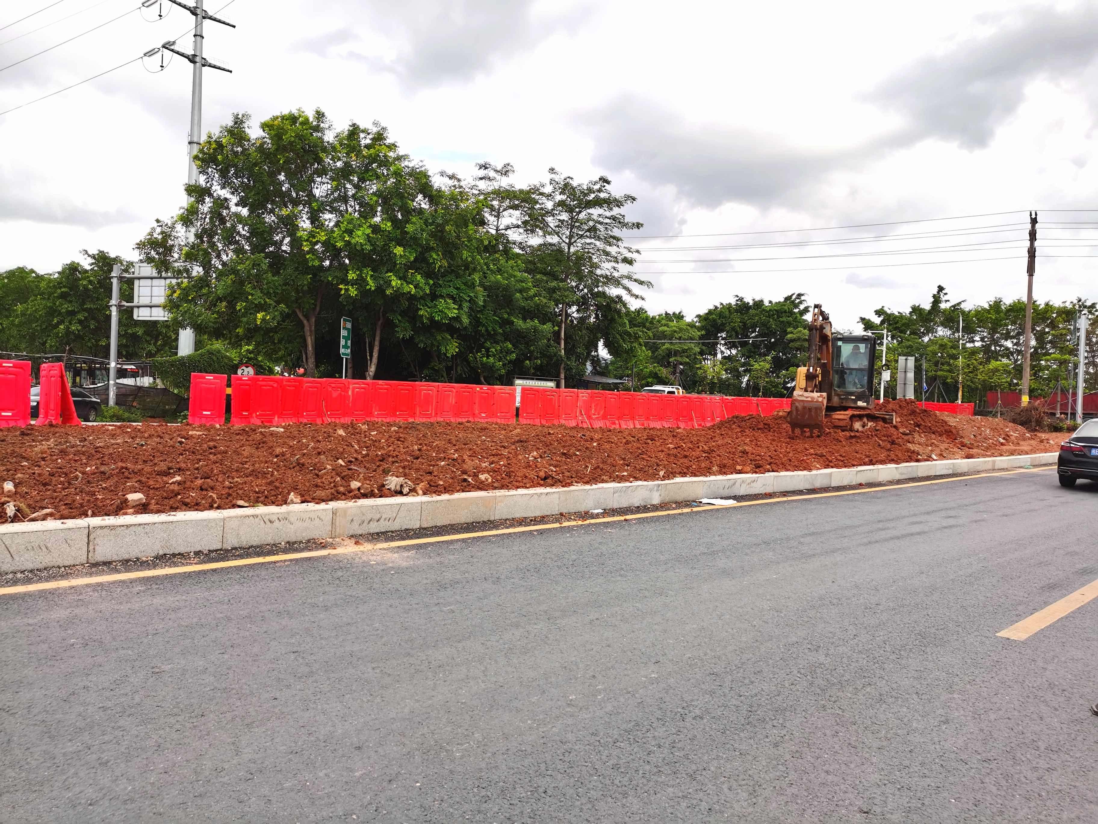 增城区仙村镇升级改造高速出入口环境提升窗口形象