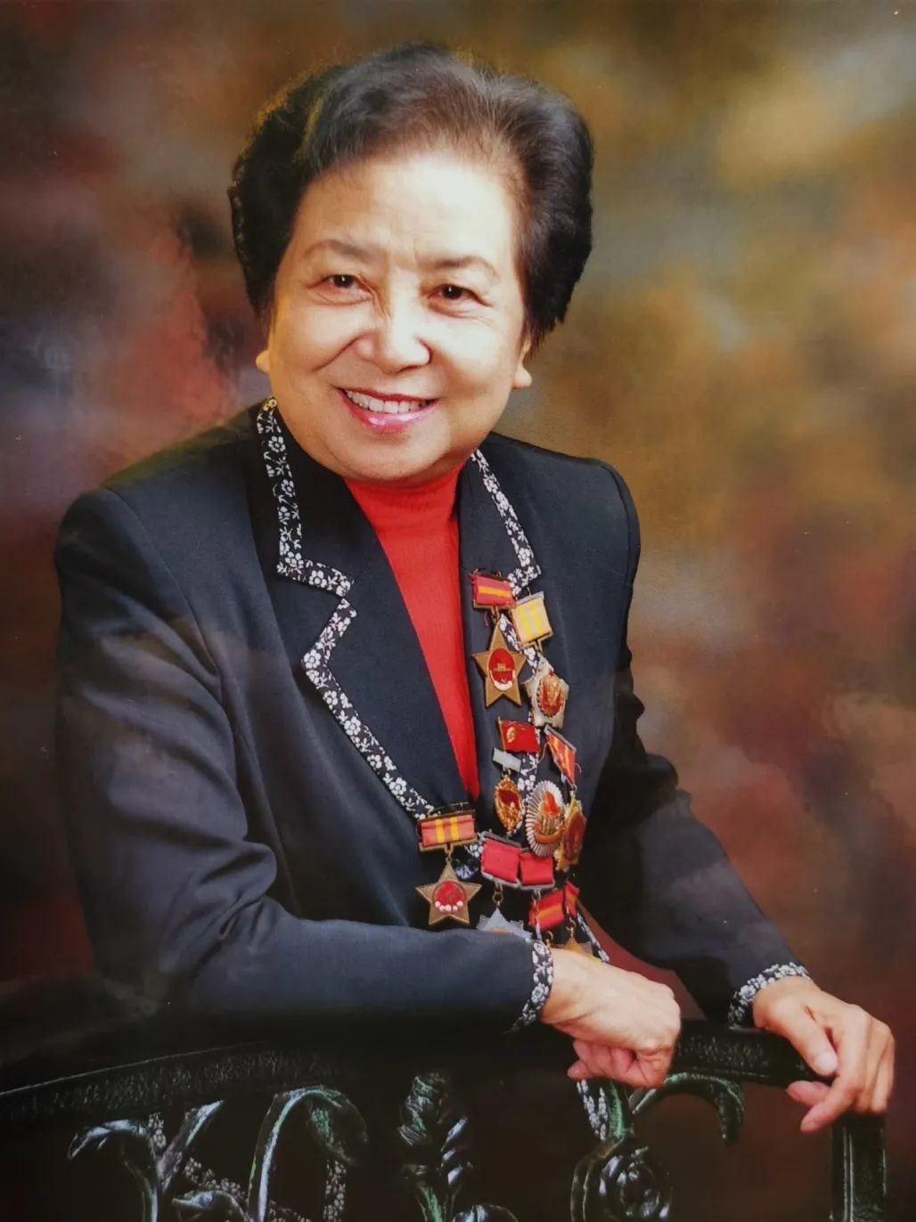 对话"七一勋章"获得者黄宝妹:一辈子当一名纺织工人从未后悔