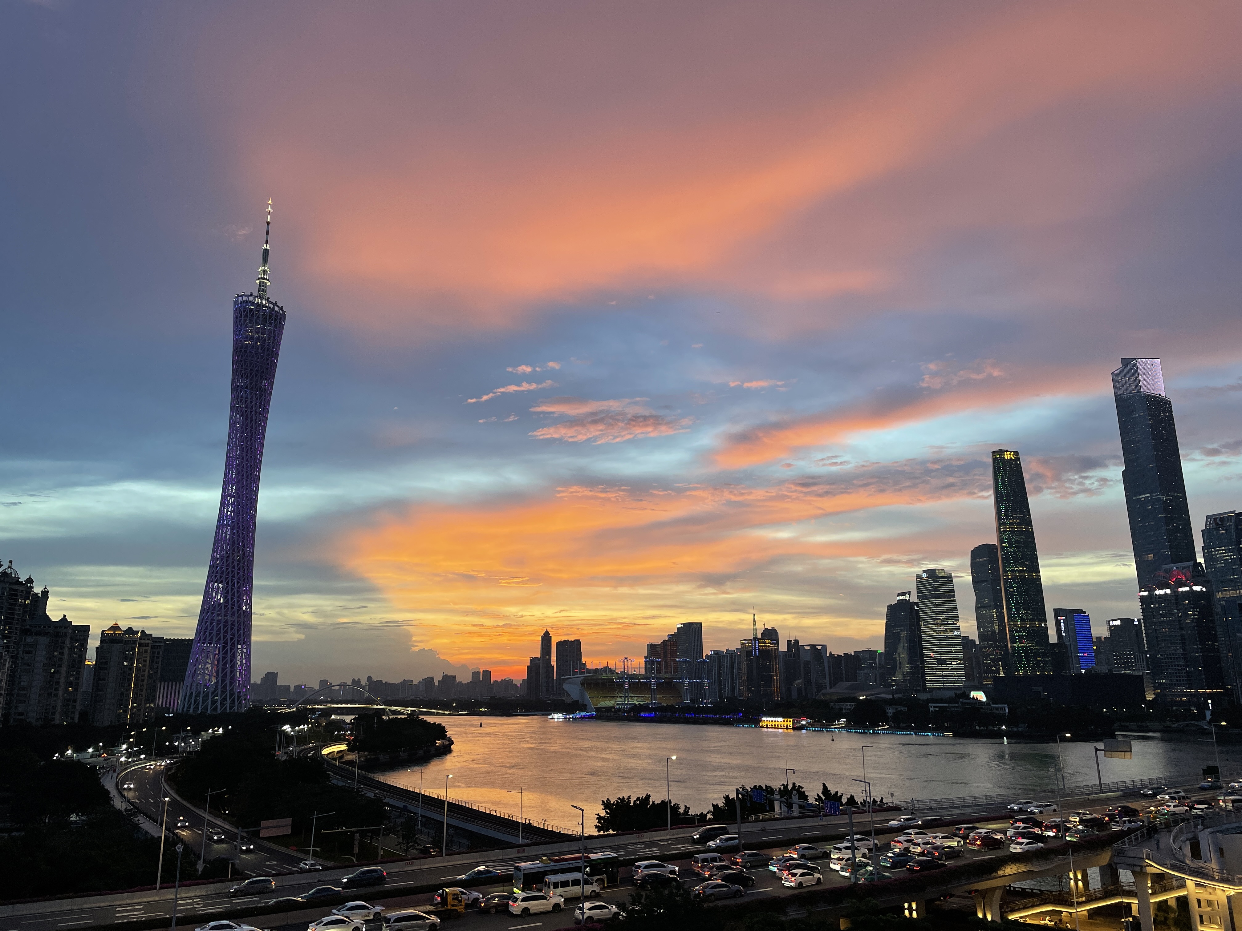 多图广州晚霞刷屏网友这是七夕预告