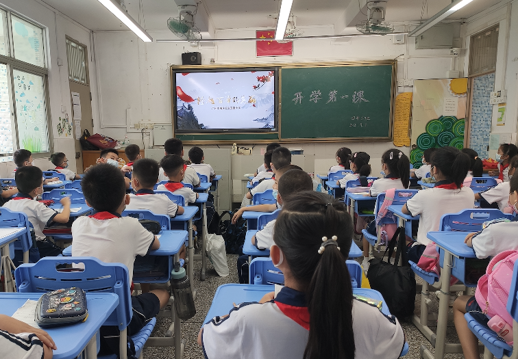 宝玉直小学"神兽"归笼的第一天原来是这样的