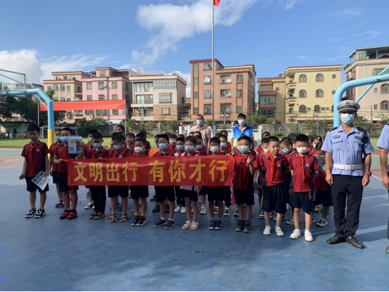 东涌镇预联办依托八进宣传载体,深入辖区中小学,幼儿园,多渠道,多