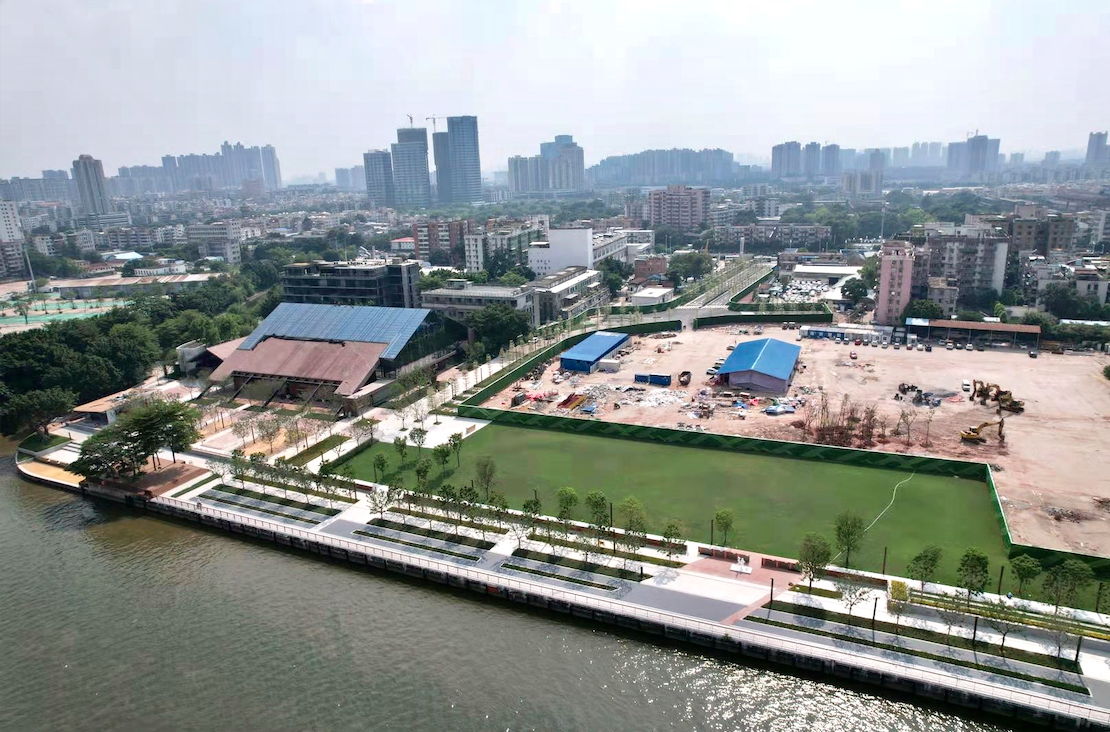 岭南集团,广州轻工集团等市属国企的8块土地资产,该独特优势为聚龙湾