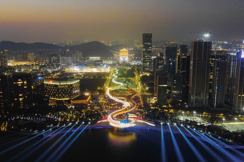 登顶广州塔为人才"打榜",全国百强区之首顺德为何这么拼?