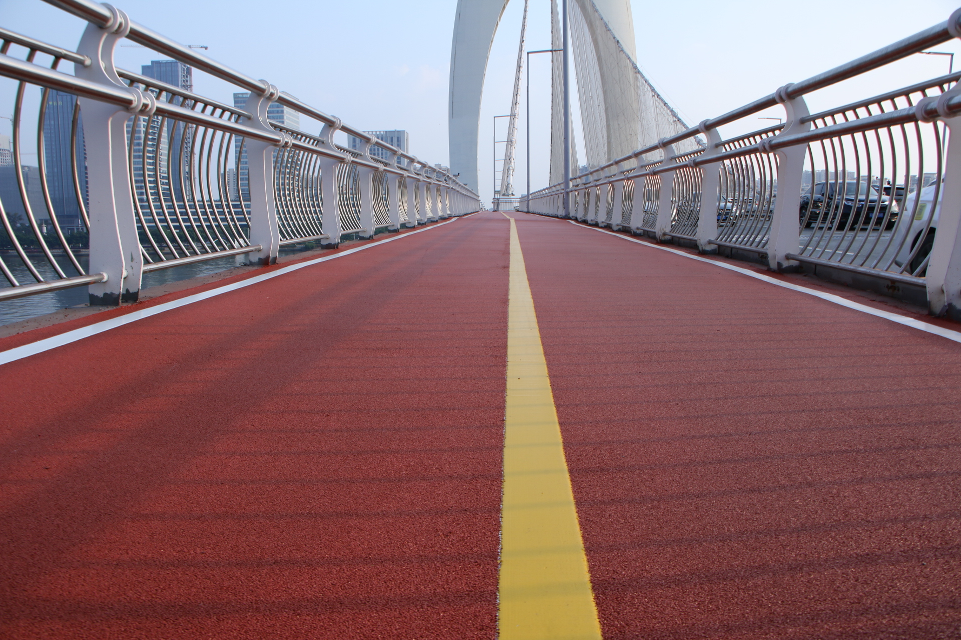 换新灯,走新路! 猎德大桥"换新装"迎国庆