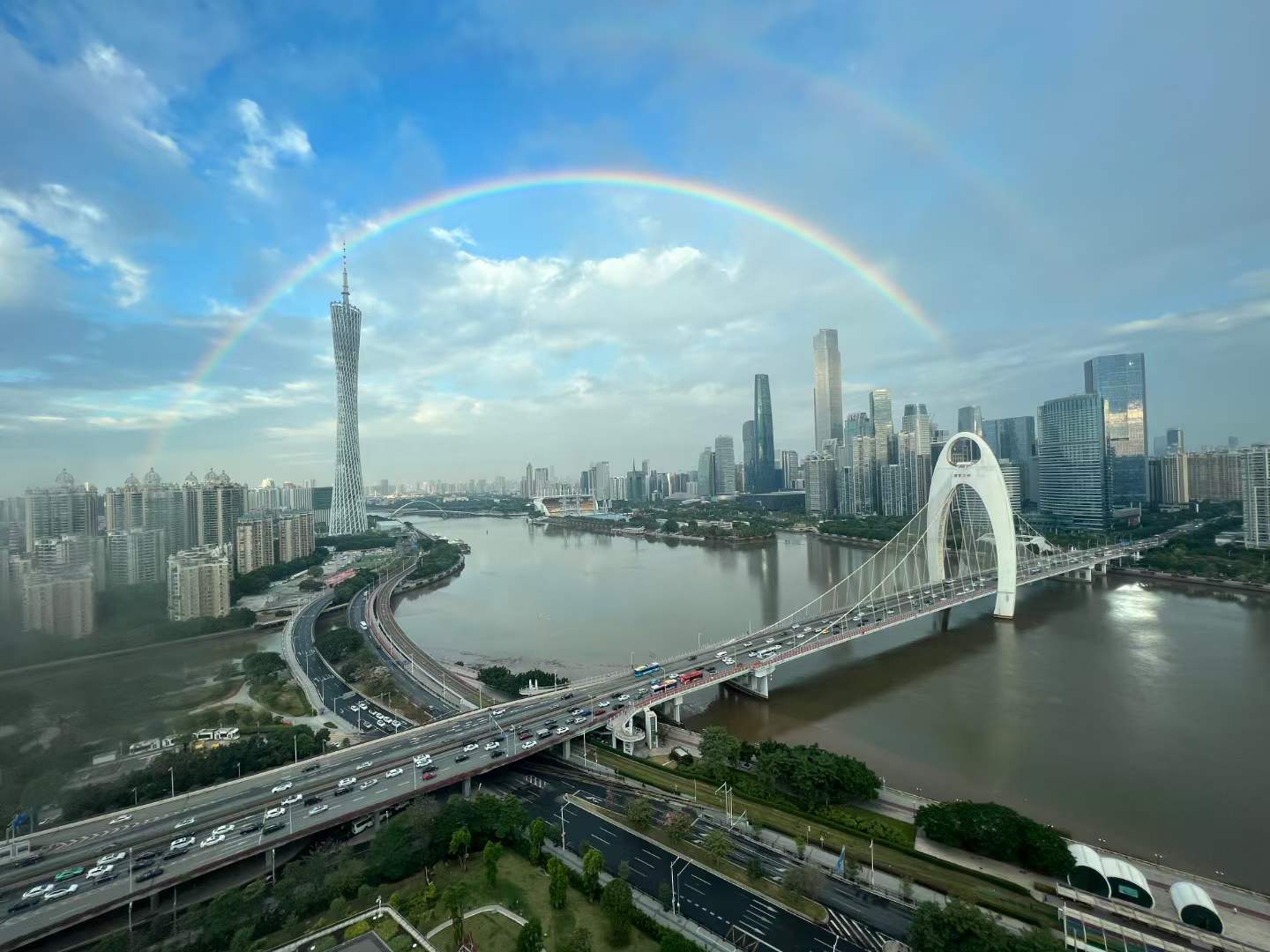 今早广州现双彩虹你看到了吗