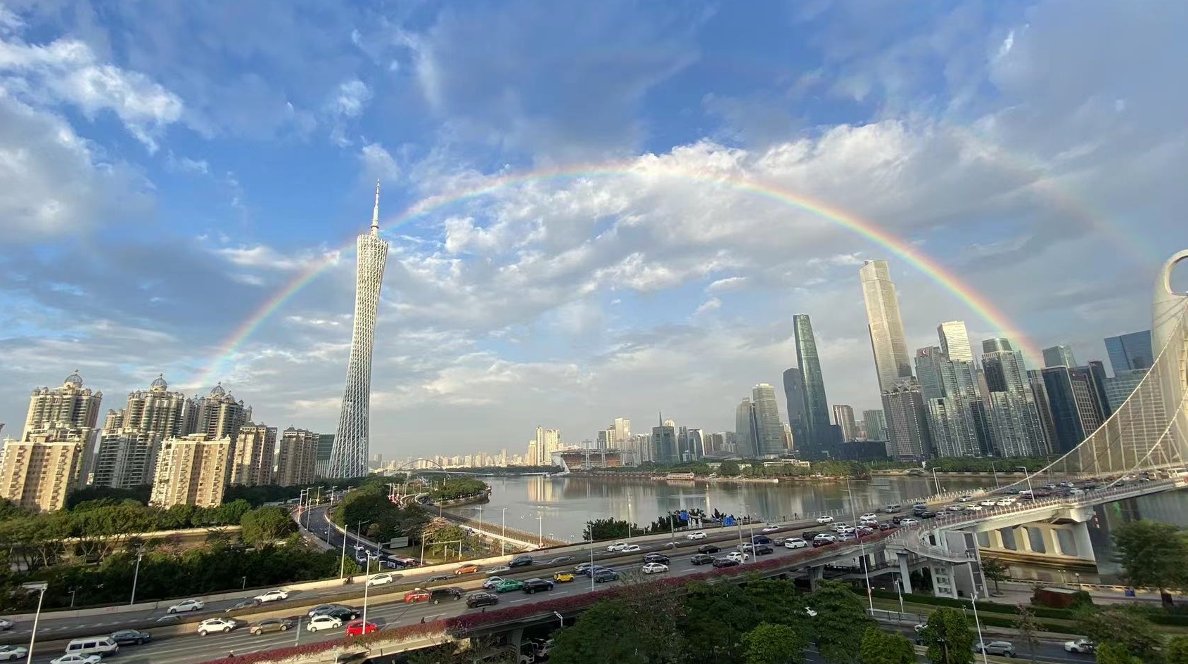 今早广州现双彩虹你看到了吗