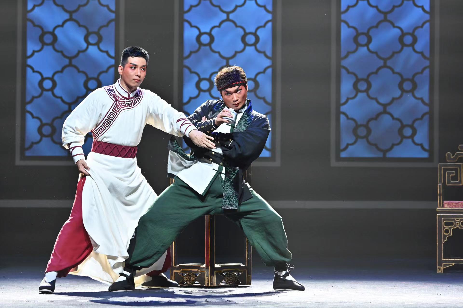 40695c85-4d1e-487e-85e6-4f994c85fc08