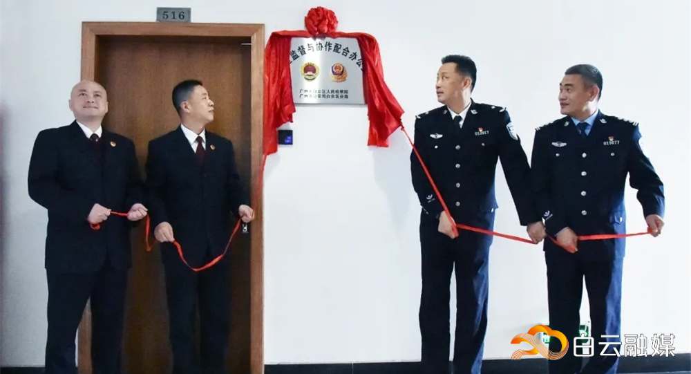 a3318f3e0c7b410ba38d39a38270d5cc a3318f3e0c7b410ba38d39a38270d5cc