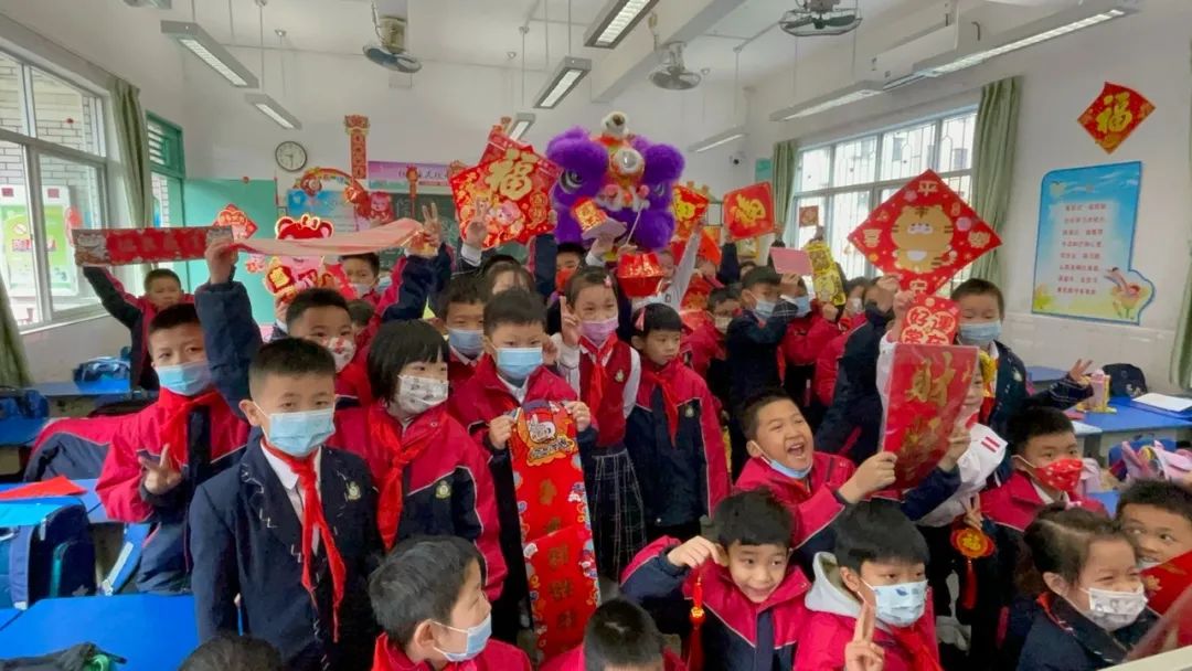 开学第一天瑶台小学醒狮闹校园