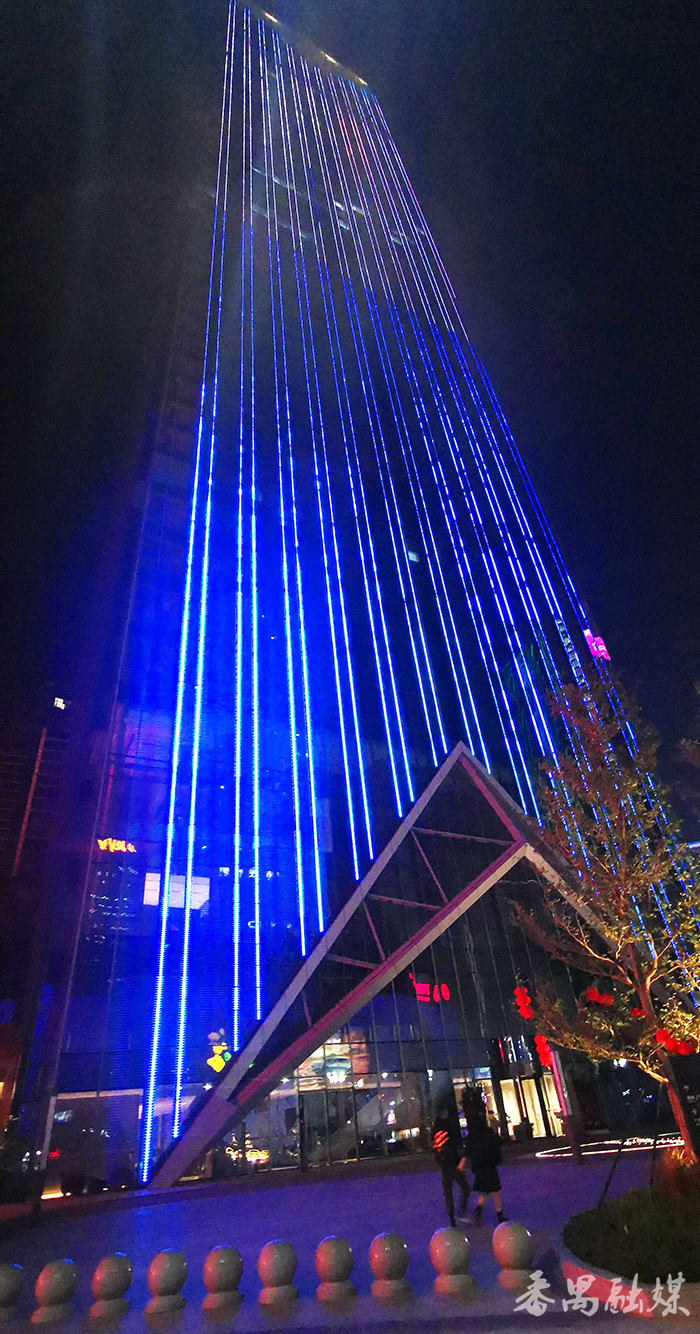 广晟万博城夜景在宁静中蕴含着动感