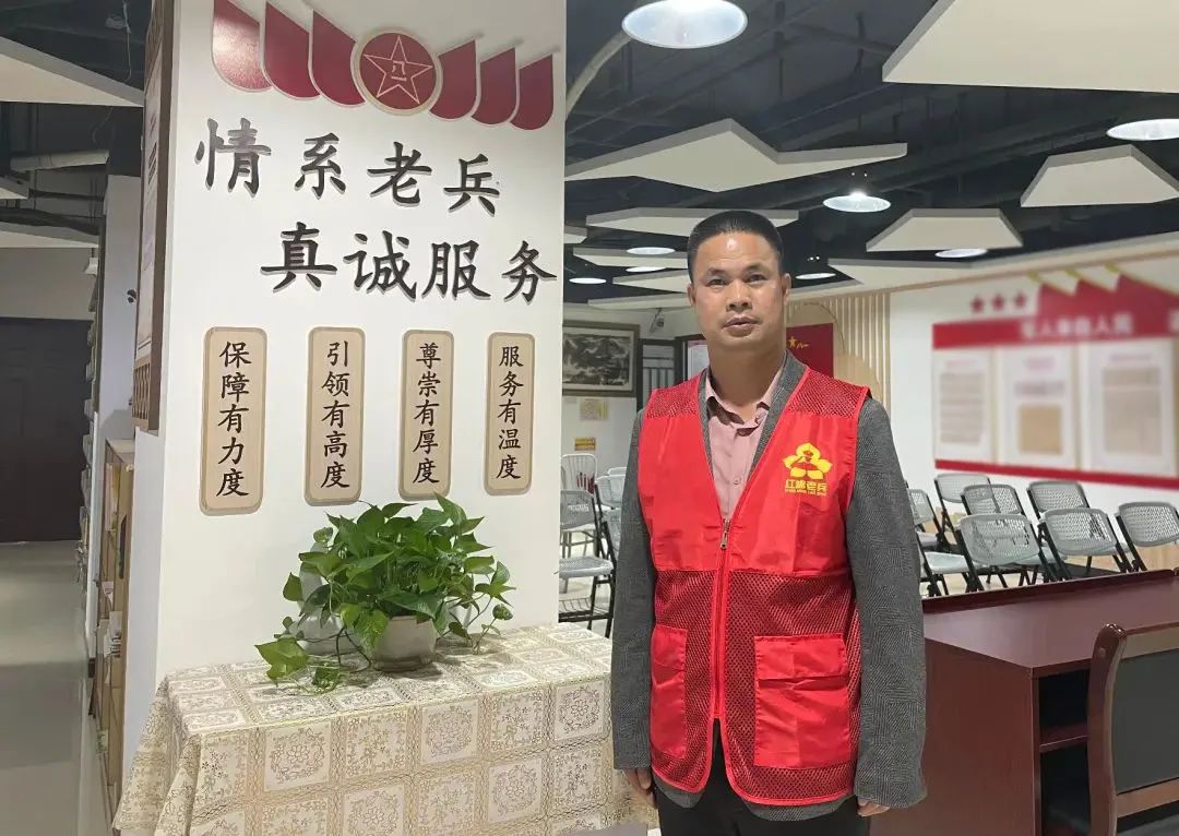 2006年2月,罗伟明从部队退役,便一直投身基层工作