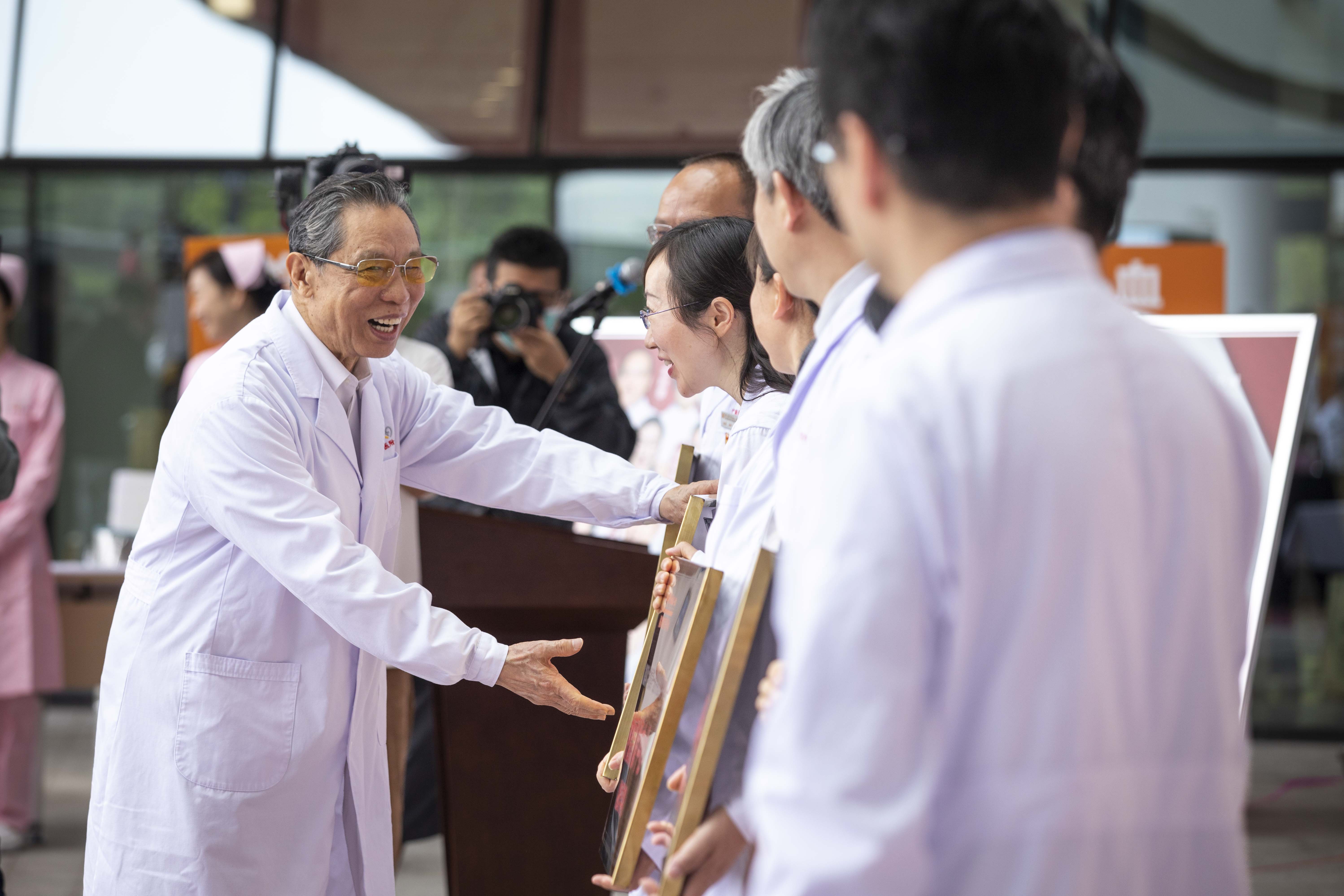 4月22日,廣州醫科大學附屬第一醫院(簡稱廣醫一院)腫瘤醫學中心成立