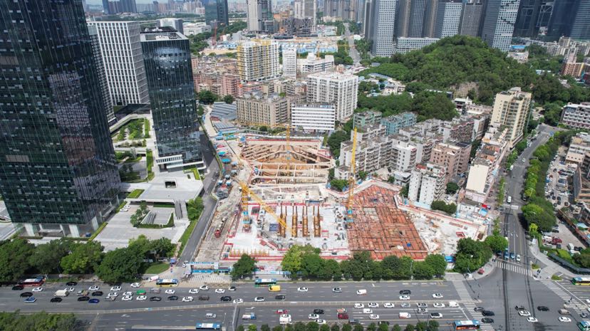 深圳西丽湖国际科教城南山智谷大厦进入主体结构大规模施工