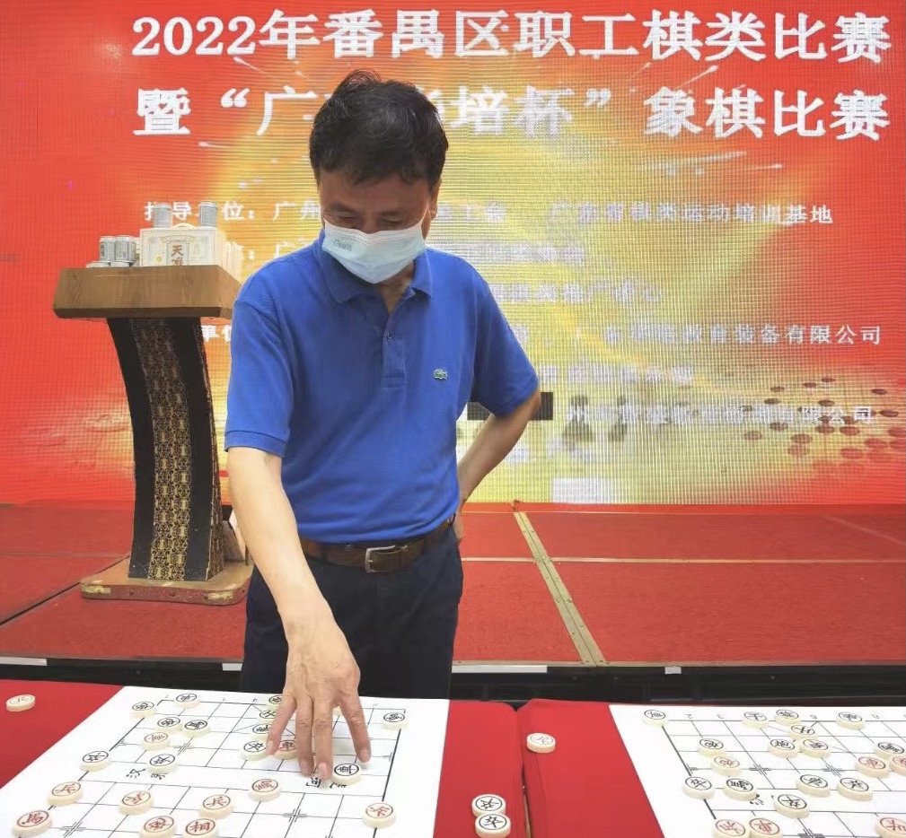 象棋特级大师吕钦亮相番禺“车轮大战”