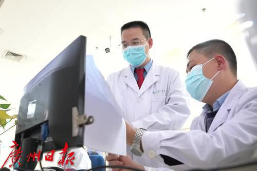 快评|“最美医生”彰显榜样力量