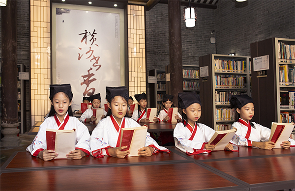 横沙书香街成为黄埔文化教育的一个窗口。刘广强 摄