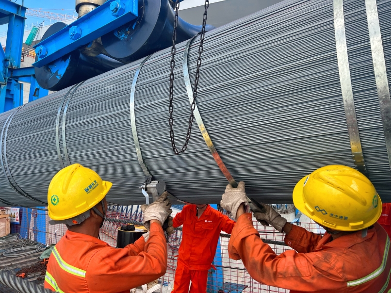 深中通道伶仃洋大桥主缆紧缆施工完成