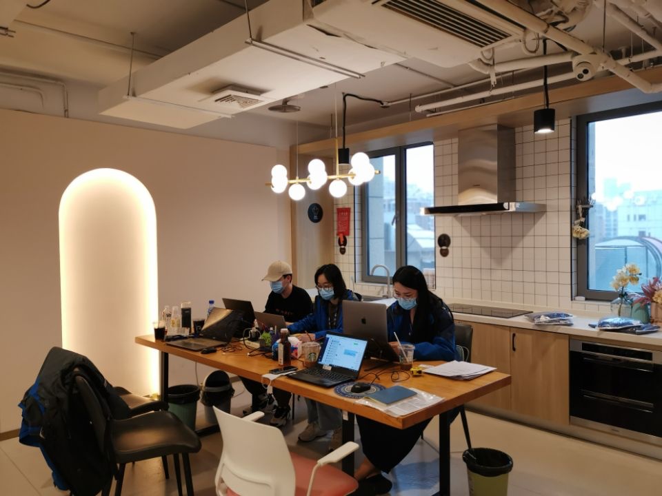 如何高效租用服务器：从需求分析到服务商选择的全面指南-亿动网络笔记