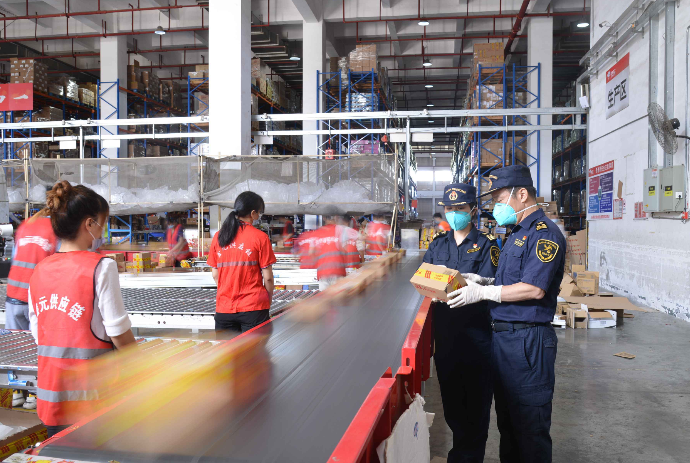 1668566685839019263.png blob.png