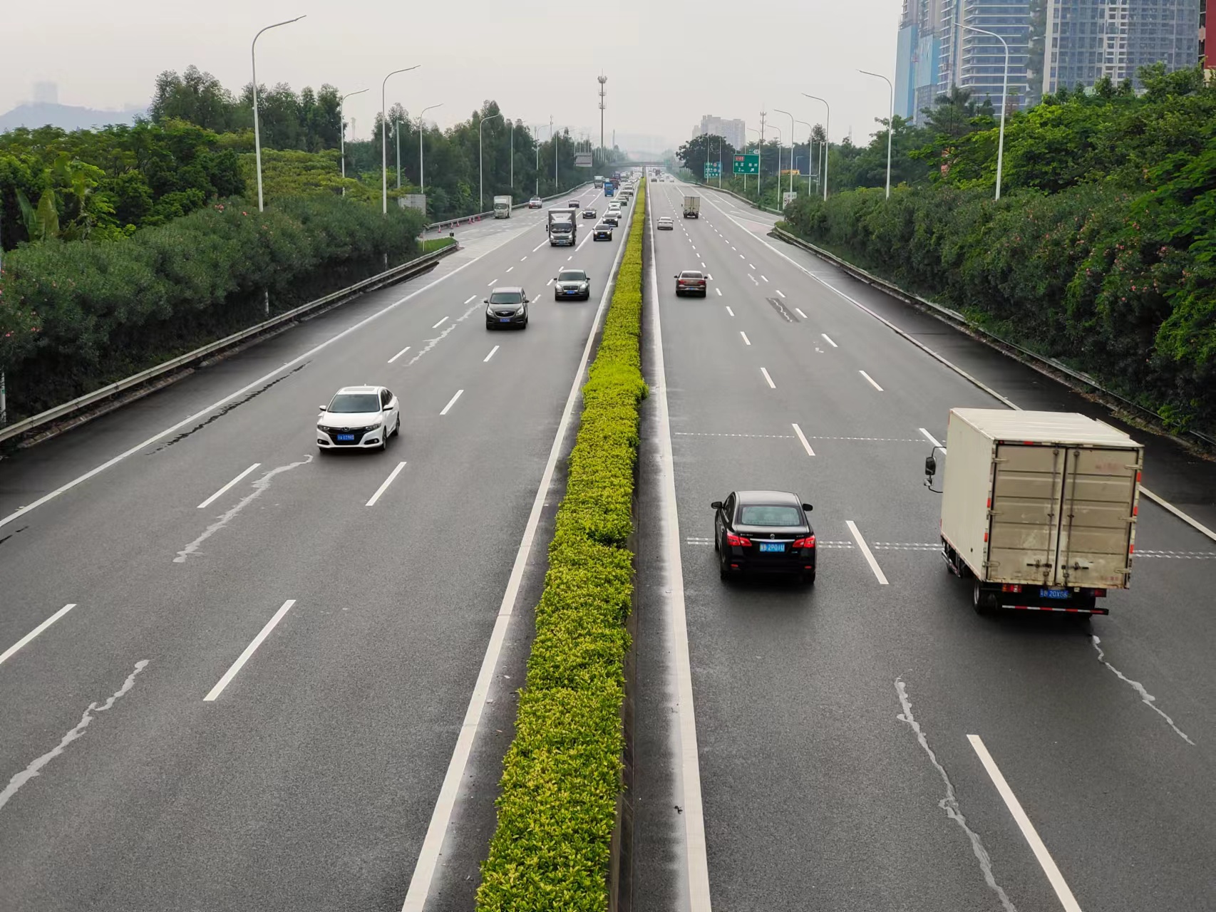 广东高速公路总里程突破1.1万公里！出省通道增至30条