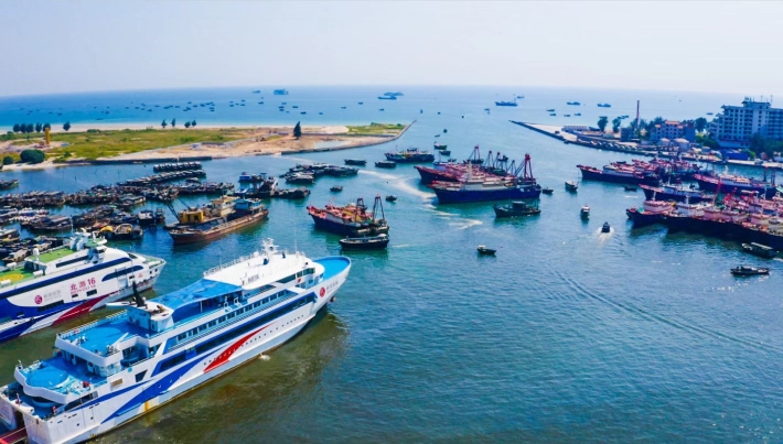 今年春运琼州海峡客滚运输航线旅客量预计达325万人次
