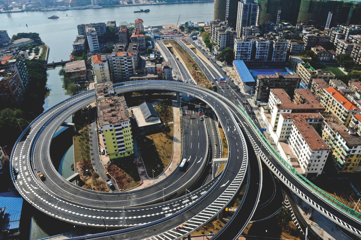 洲头咀隧道实景图.png