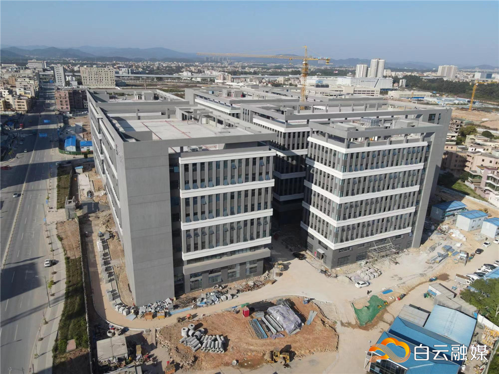 去年已建成的白云美湾五龙岗产业园项目。