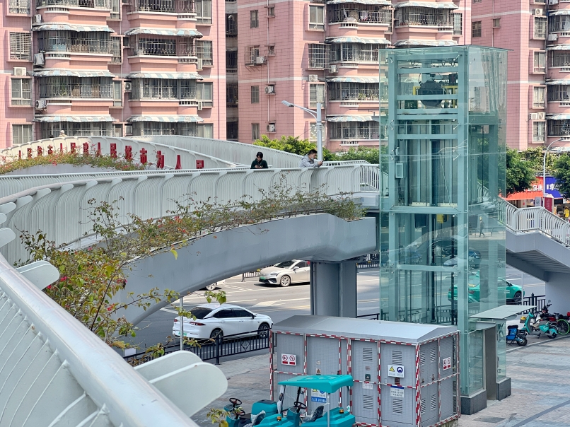 开好局 起好步 | “过街难、行车缓”?架天桥、“减”路口