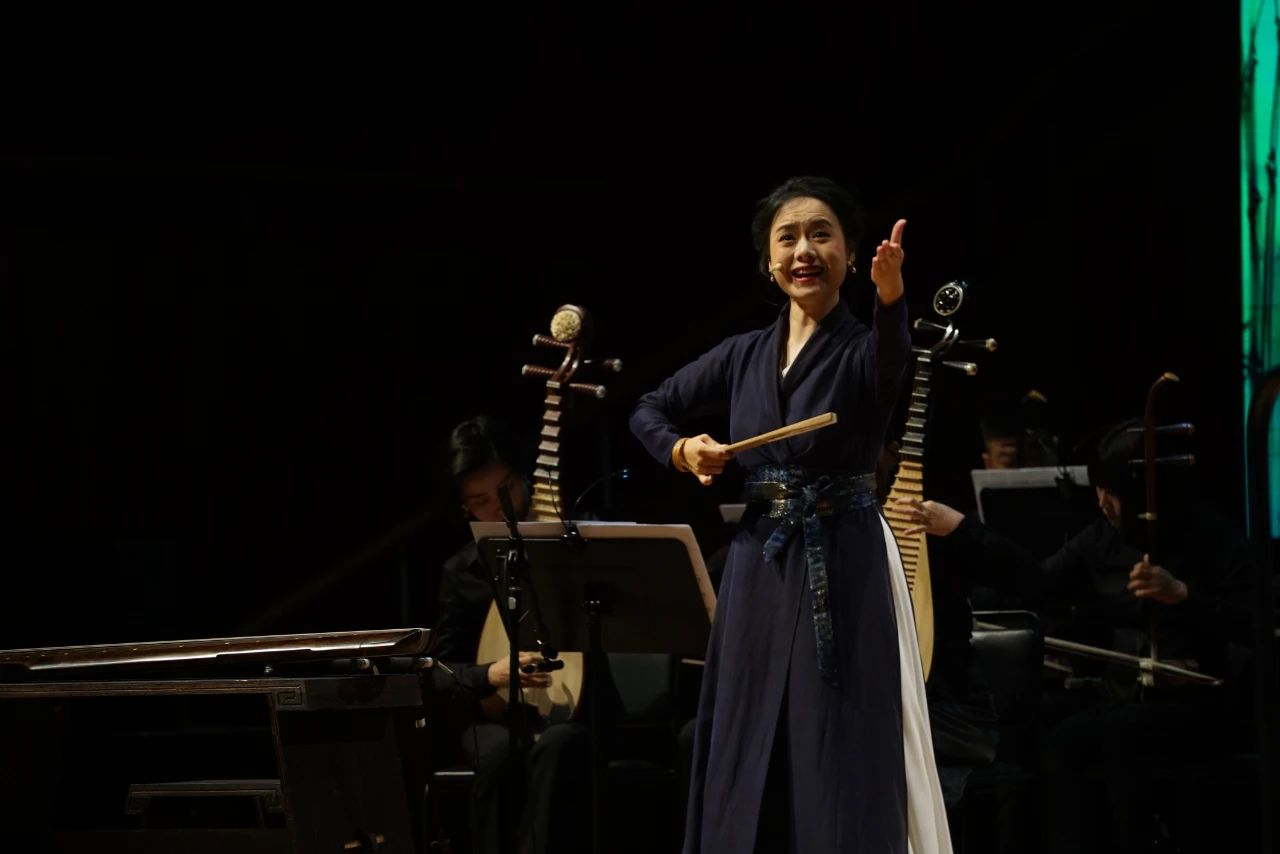 【前沿】果然是“琴歌仙子”!“如梦令·诗词琴歌音乐剧场”圆满上演