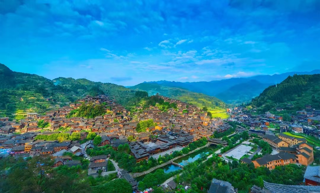 824893478.jpg 824893478.jpg