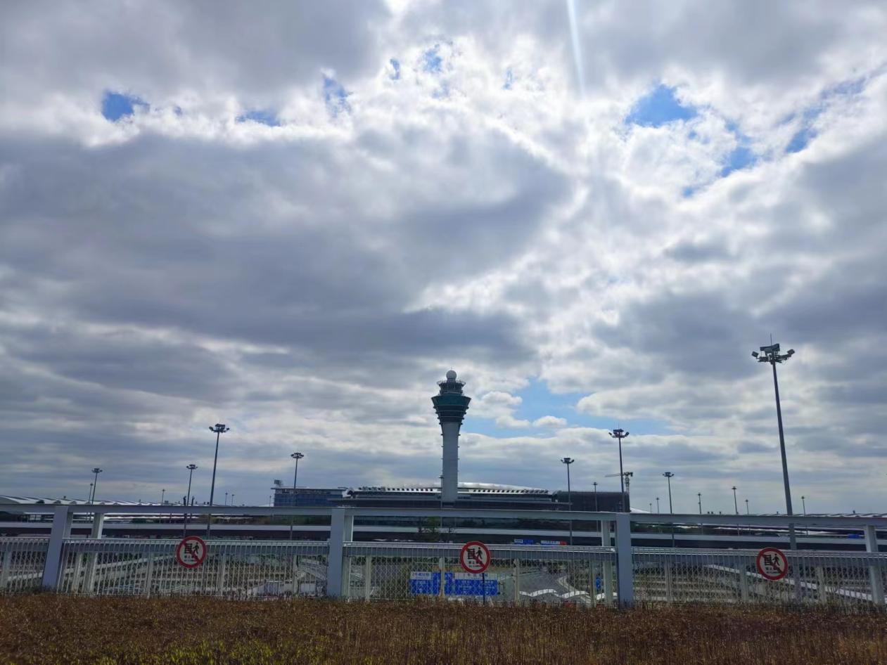 白云机场口岸出入境客流单日突破1.4万人次 创2020年以来新高 - 民用航空网